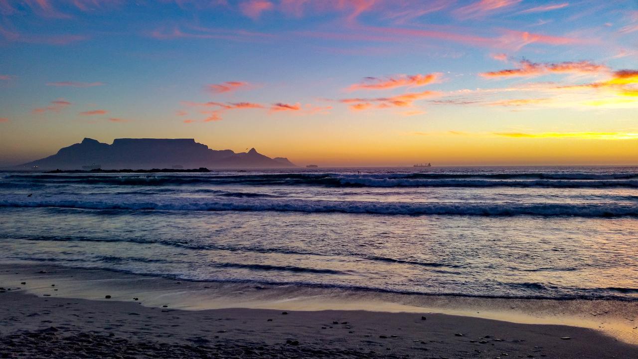 Heaven On Earth - Blouberg Beachfront Self-Catering Apartment Bloubergstrand Eksteriør billede