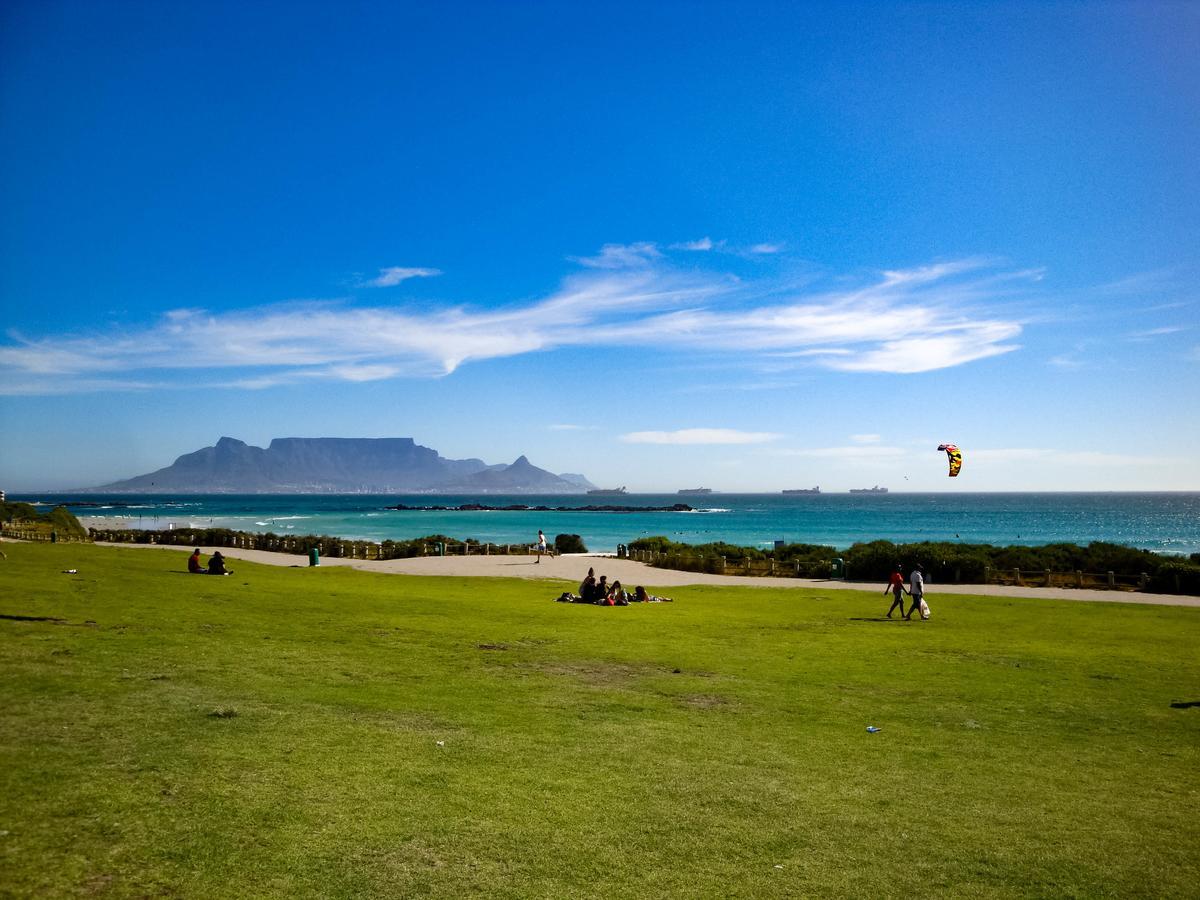 Heaven On Earth - Blouberg Beachfront Self-Catering Apartment Bloubergstrand Eksteriør billede